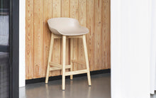 Load image into Gallery viewer, Hyg Bar Stool - Oak Base