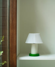 Load image into Gallery viewer, Cellu Table Lamp