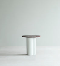 Load image into Gallery viewer, Dit Table