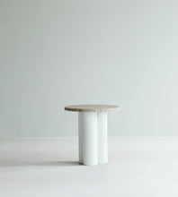 Load image into Gallery viewer, Dit Table