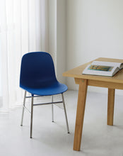 Load image into Gallery viewer, Form Chair - Metal Base