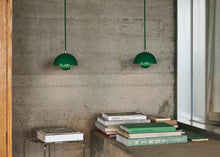 Load image into Gallery viewer, Wire Stool VP11
