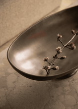 Load image into Gallery viewer, Pavot Centerpiece by Colin King