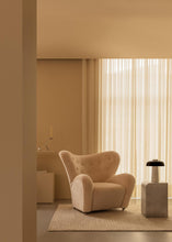 Load image into Gallery viewer, Reverse Table Lamp