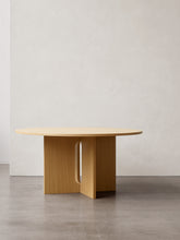 Load image into Gallery viewer, Androgyne Dining Table Round