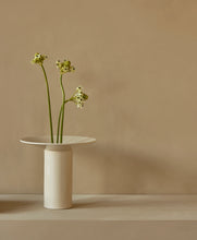 Load image into Gallery viewer, Hana Vase