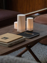 Load image into Gallery viewer, Jäger Lounge Table