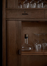 Load image into Gallery viewer, Wine breather carafe