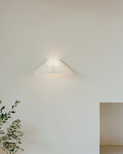 Load image into Gallery viewer, Nebra Wall Lamp