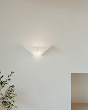 Load image into Gallery viewer, Nebra Wall Lamp