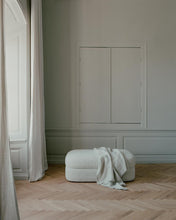 Load image into Gallery viewer, Covent Pouf