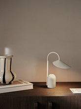 Load image into Gallery viewer, Arum Portable Lamp