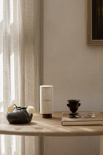 Load image into Gallery viewer, Hashira Table Lamp - Portable