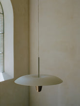 Load image into Gallery viewer, Kantarell Pendant Lamp
