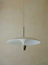 Load image into Gallery viewer, Kantarell Pendant Lamp
