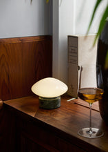Load image into Gallery viewer, Mist portable table lamp AP21
