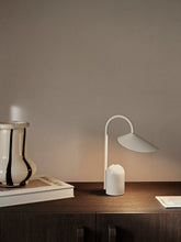 Load image into Gallery viewer, Arum Portable Lamp
