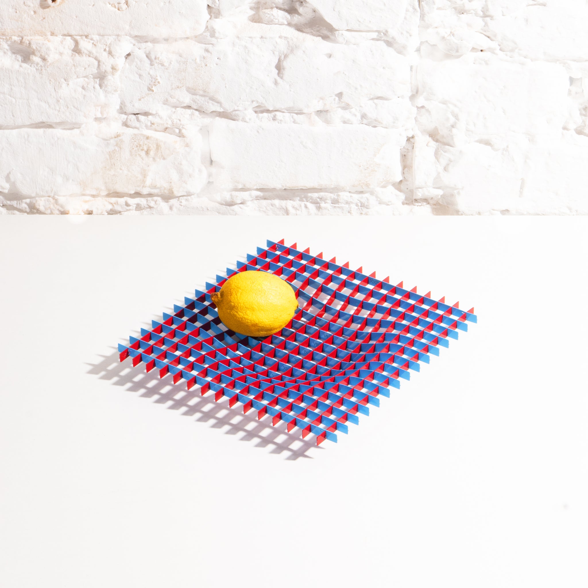 Gravity Tray - Pompidou edition – soba.hr