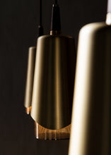 Load image into Gallery viewer, Umanoff  Pendant Lamp
